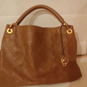 Louis Vuitton Empriente Artsy MM bag